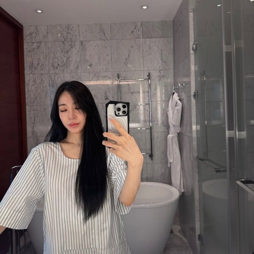 Latest photo of Tiffany Young (Girls' Generation)