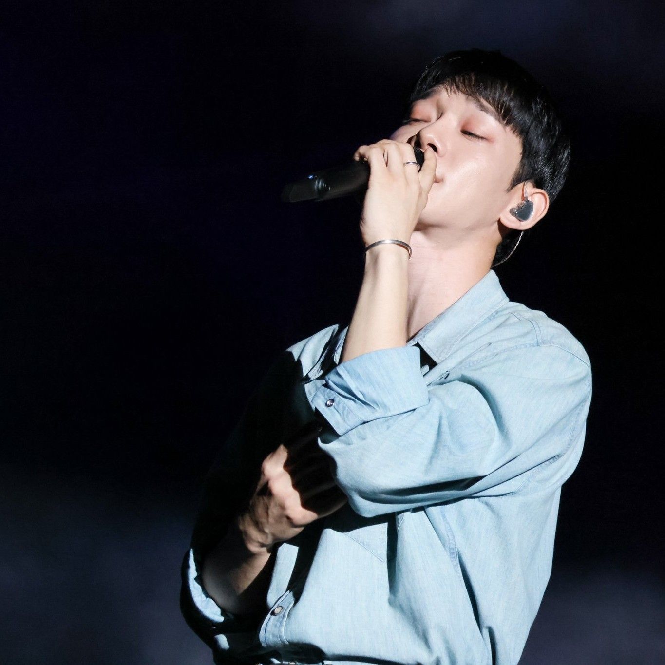 Potret di balik layar Chen (EXO)