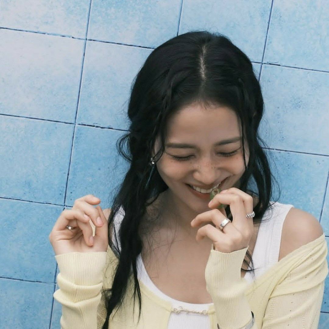 智秀 (BLACKPINK)的最新照片
