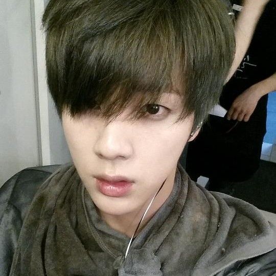 진 (방탄소년단) 최근 활동샷