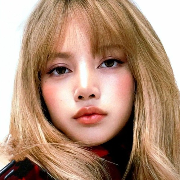 Shining profile picture of Lisa (BLACKPINK) on today's Choeaedol