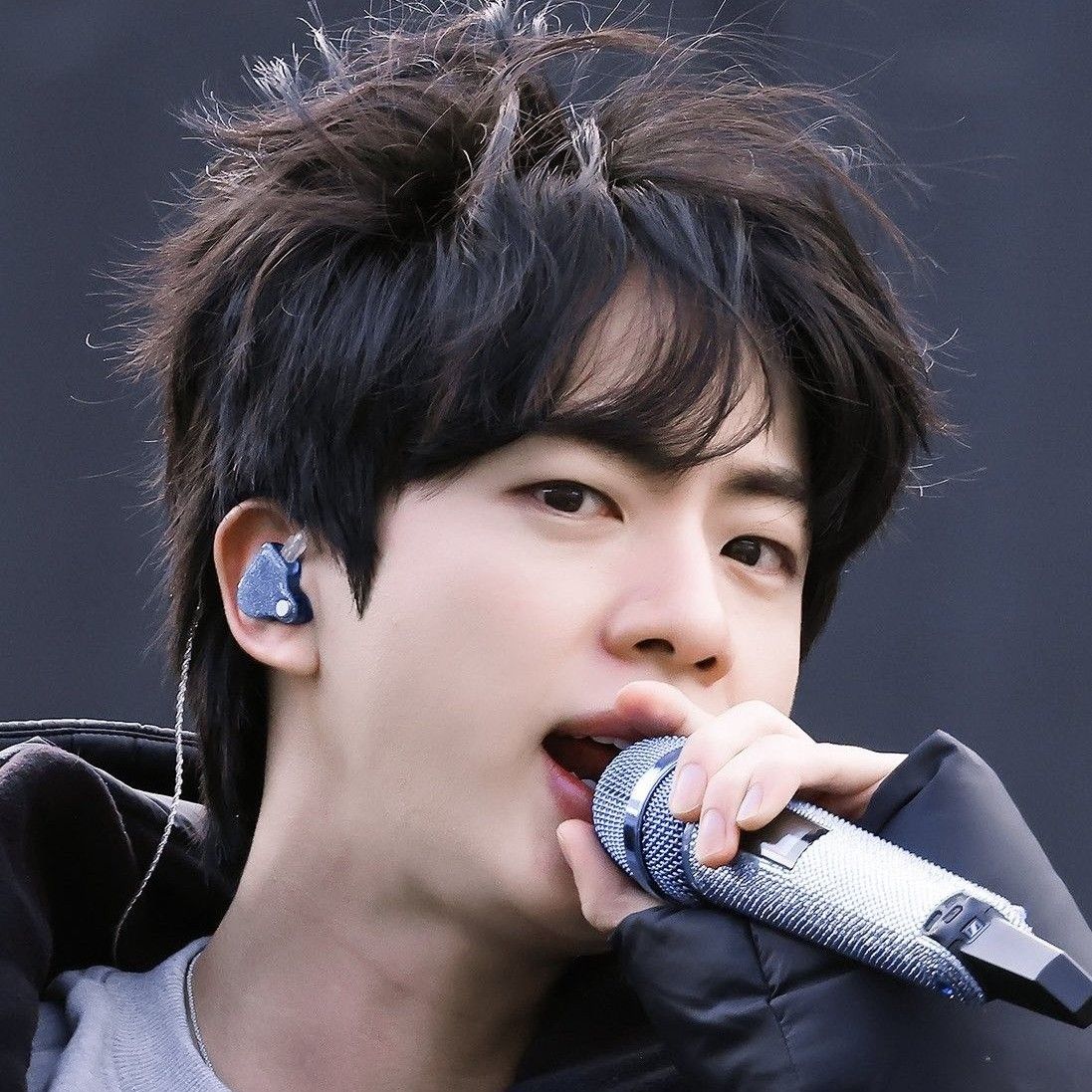 Behind-the-scenes cut of Jin (BTS)