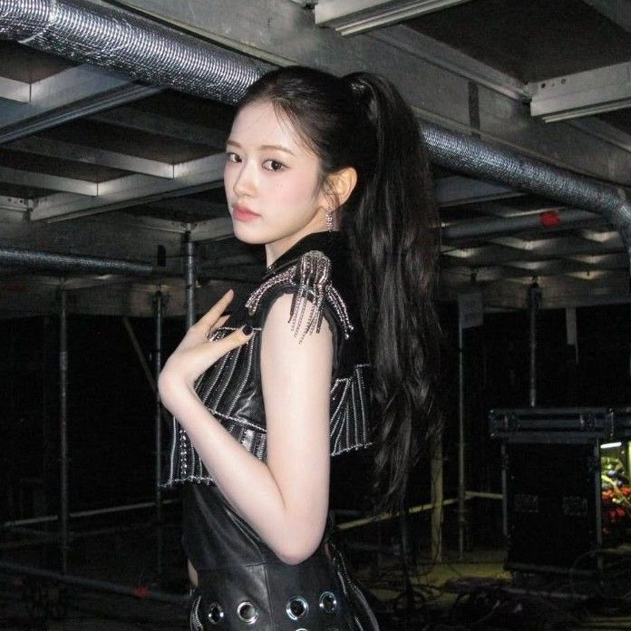 Behind-the-scenes cut of An Yujin (IVE)