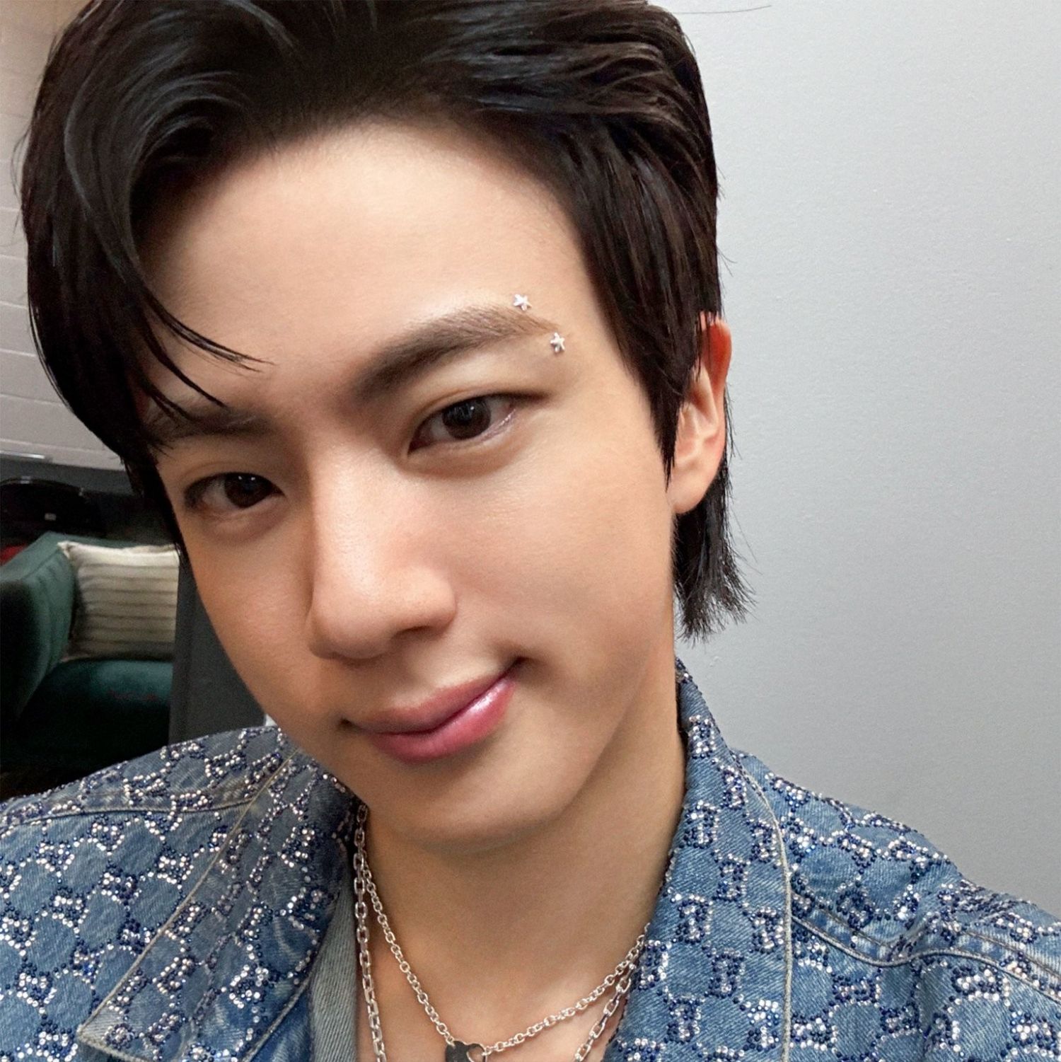 Potret di balik layar Jin (BTS)