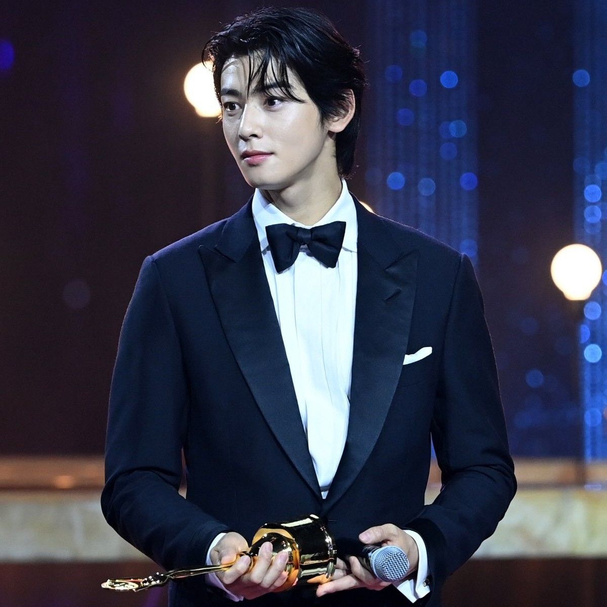 Recent activity shot of Eunwoo (ASTRO)