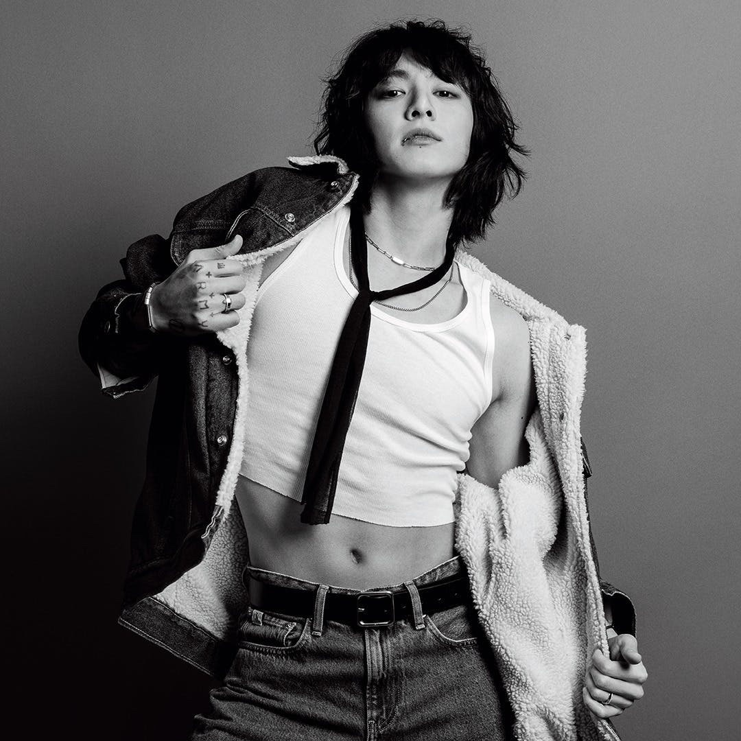 Foto aktivitas terbaru Jungkook (BTS)