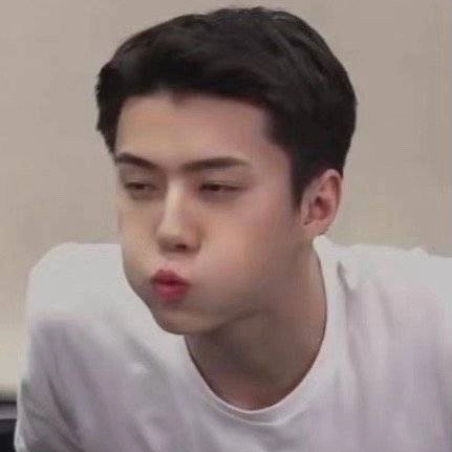 Foto aktivitas terbaru Sehun (EXO)