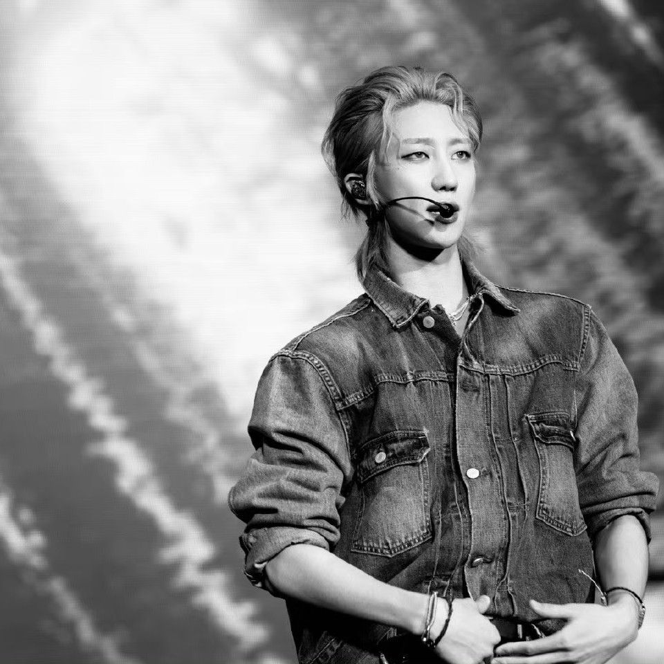 A moment captured by The 8 (SEVENTEEN)'s fan