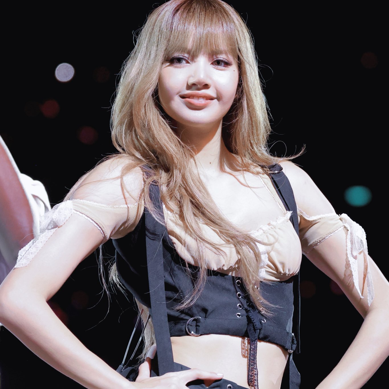 Foto aktivitas terbaru Lisa (BLACKPINK)
