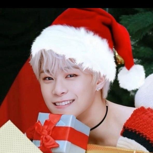 Latest photo of Moonbin (ASTRO)