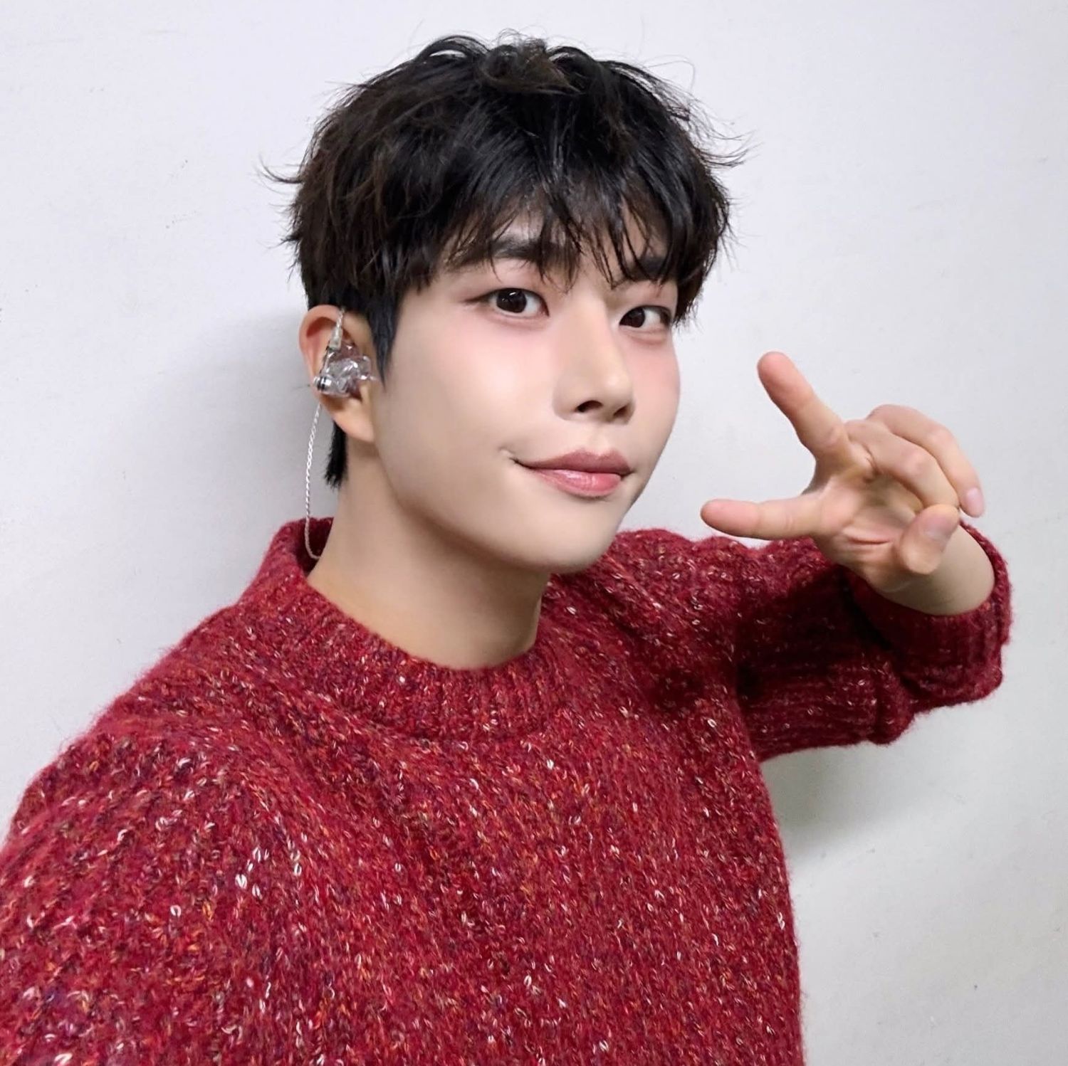 Latest photo of MJ (ASTRO)