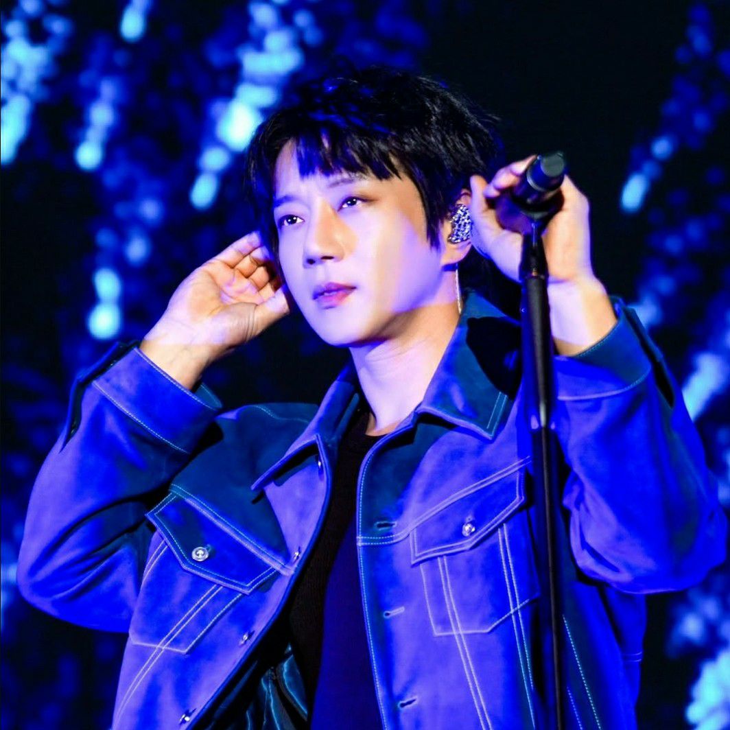 Foto terbaru Hwang Chiyeol