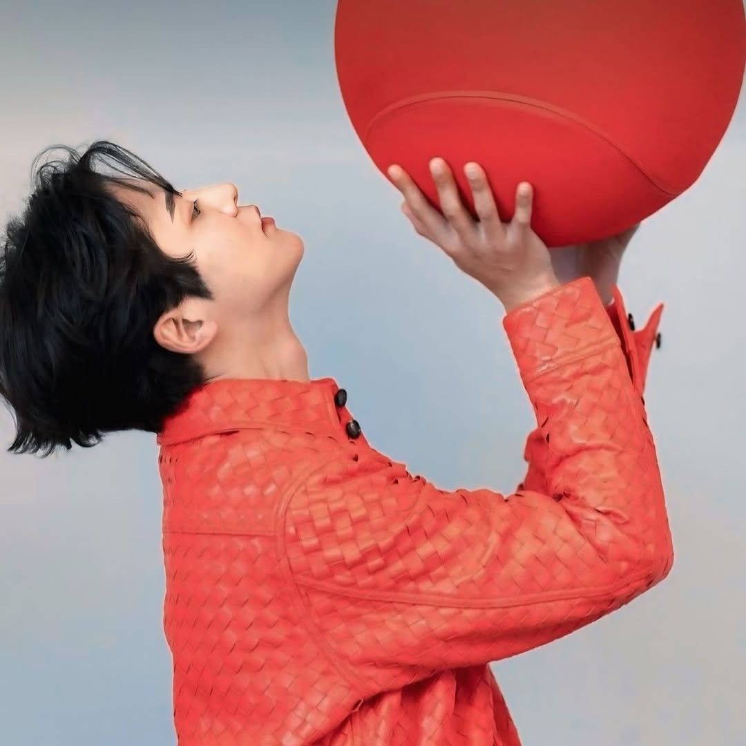A moment captured by Rowoon's fan