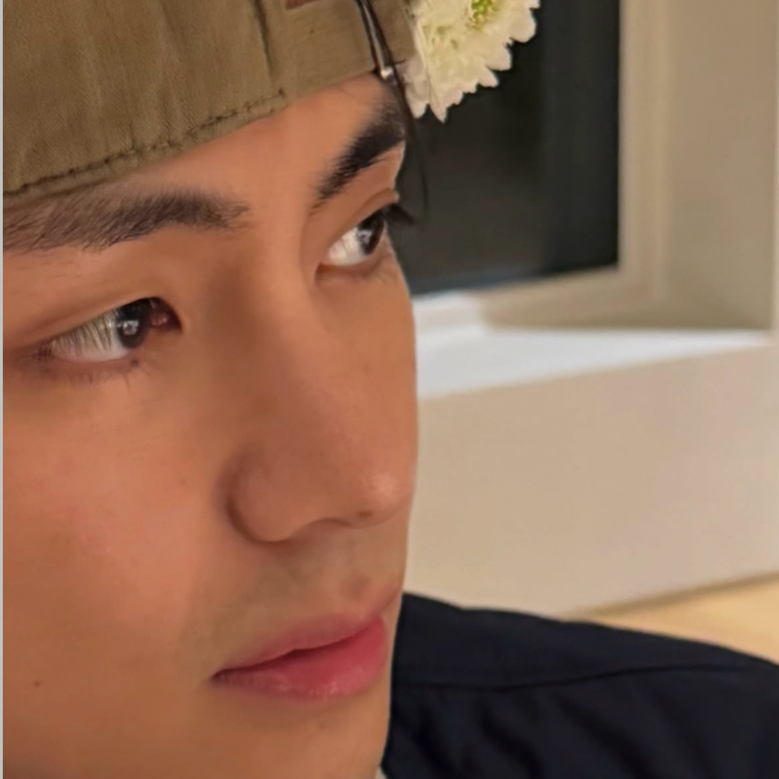 Latest photo of V (BTS)