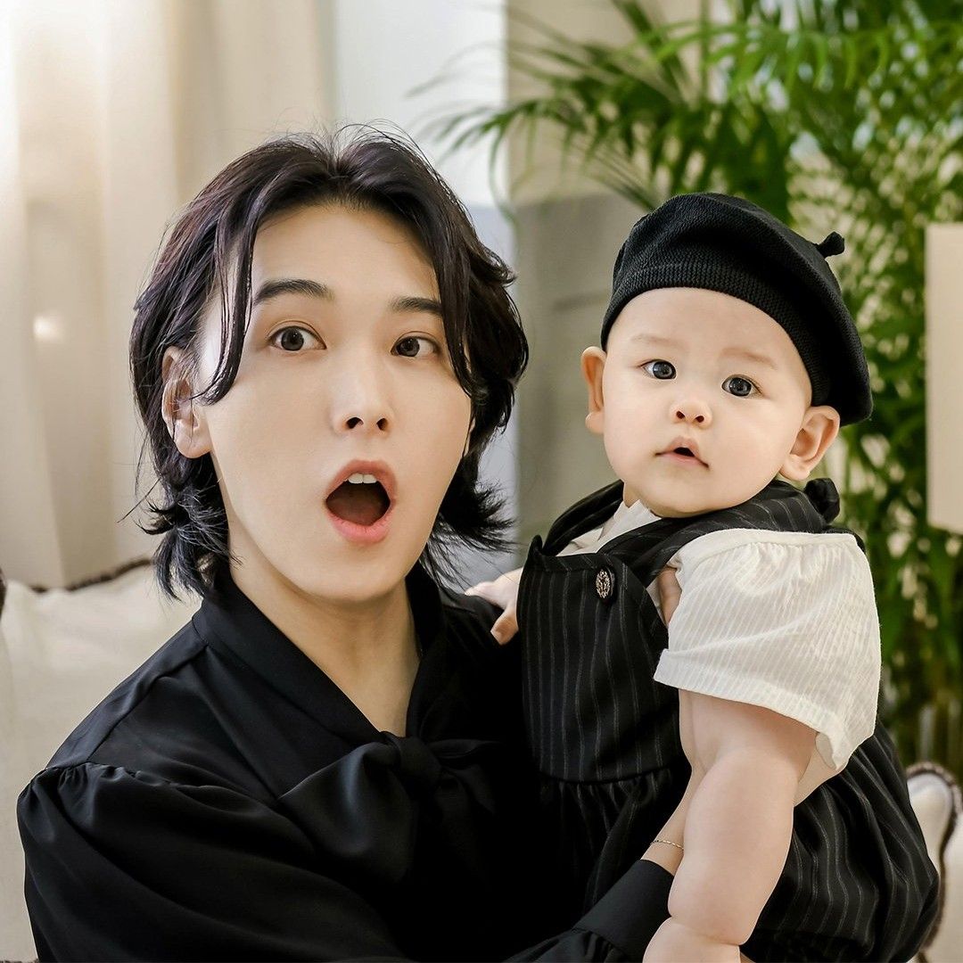Behind-the-scenes cut of Sungmin (Super Junior)