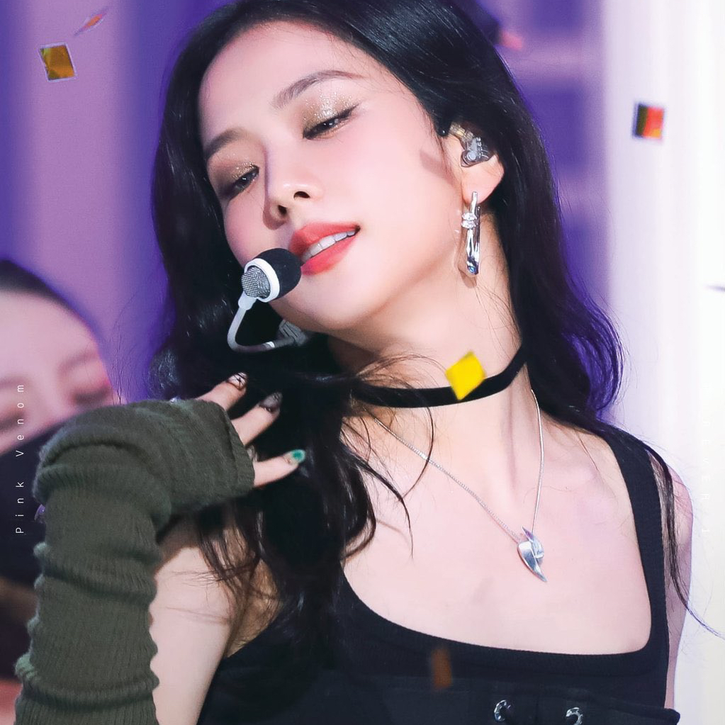 Recent activity shot of Jisoo (BLACKPINK)