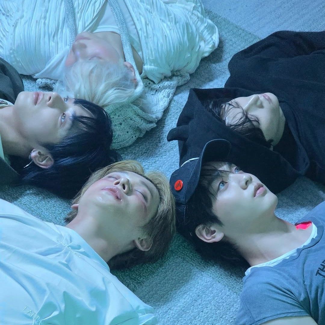 Latest photo of TOMORROW X TOGETHER