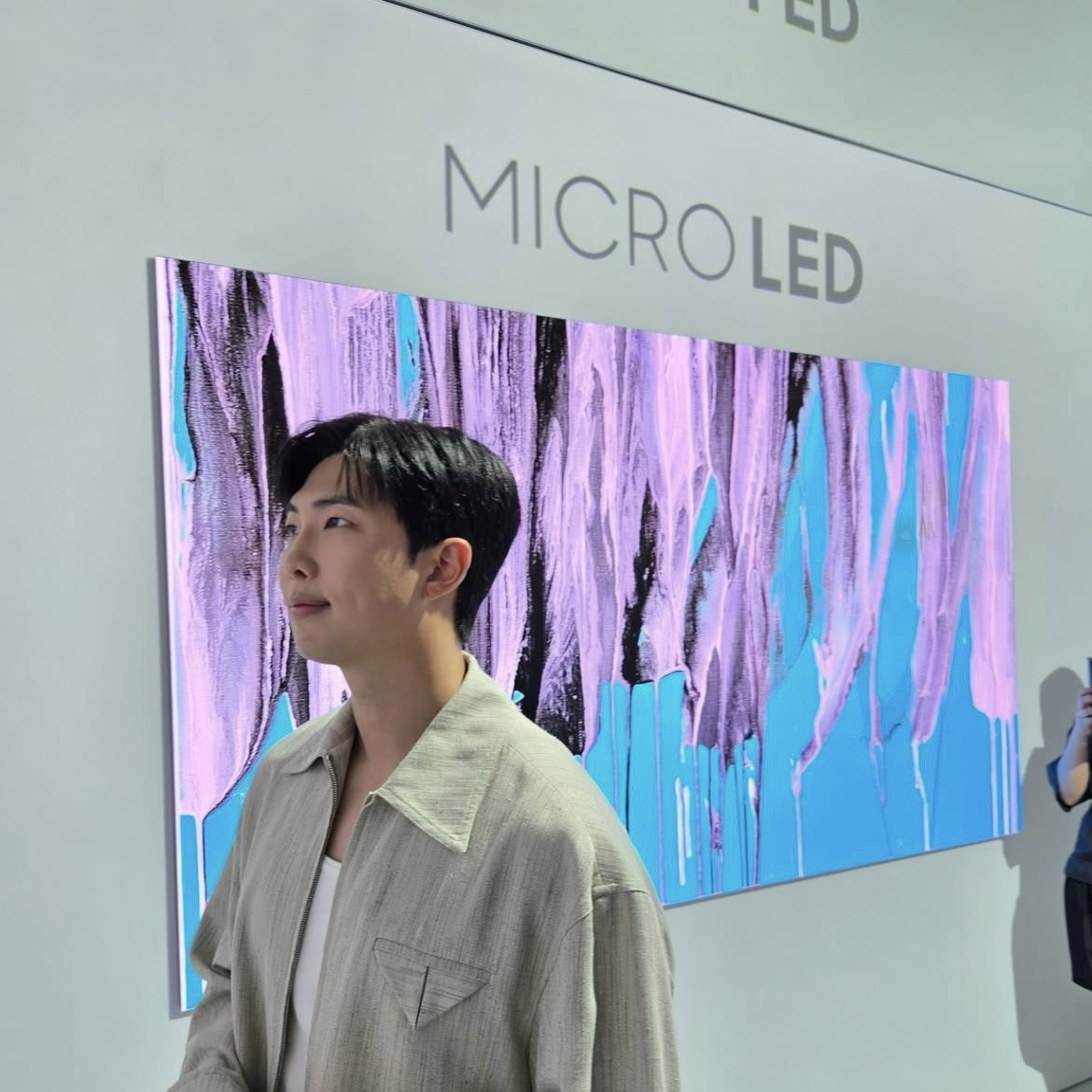 Behind-the-scenes cut of RM (BTS)