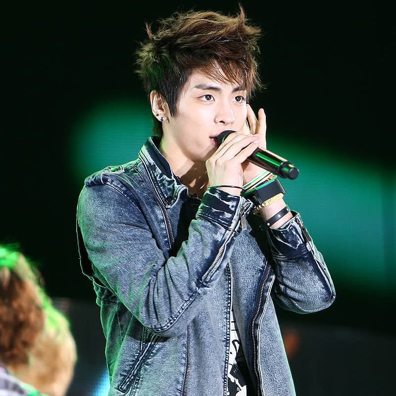 Latest photo of Jonghyun (SHINee)