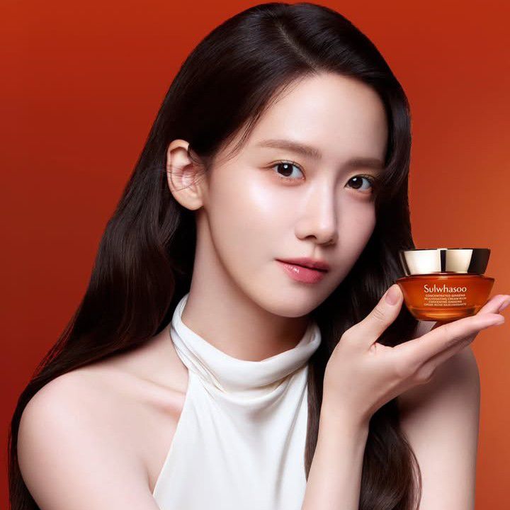 Latest photo of Yoona (Girls' Generation)