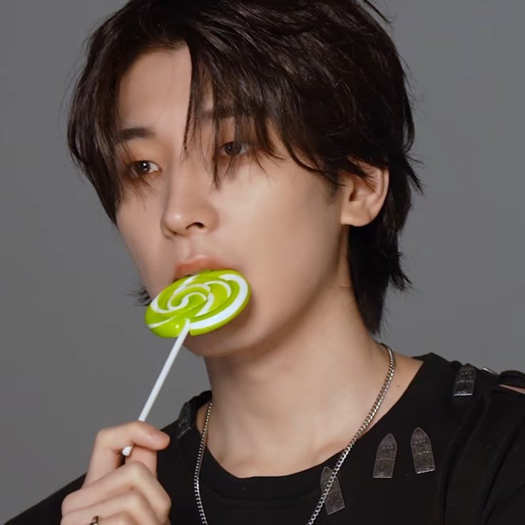 A moment captured by Wonwoo (SEVENTEEN)'s fan