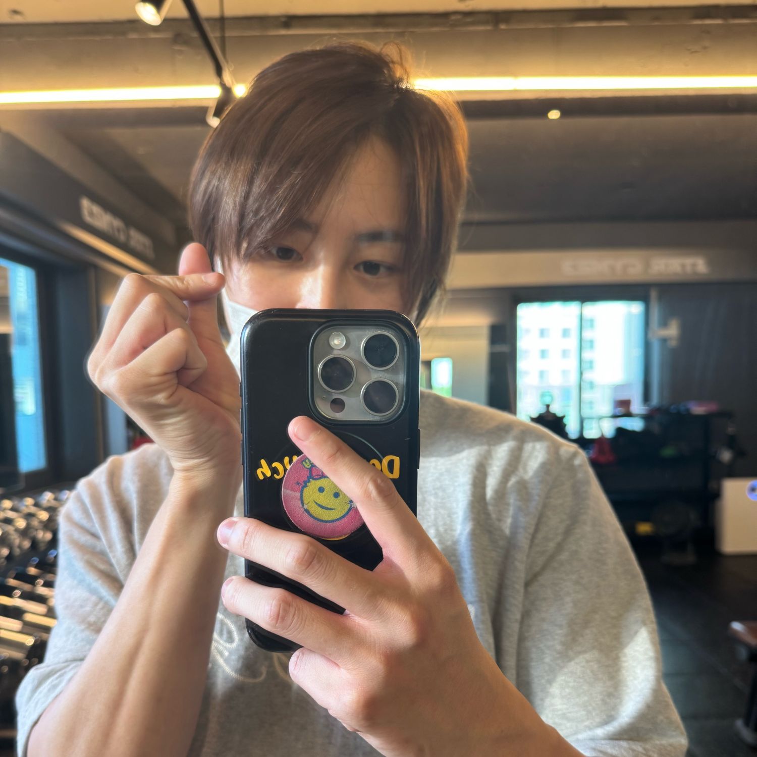 Behind-the-scenes cut of Ha Sungwoon