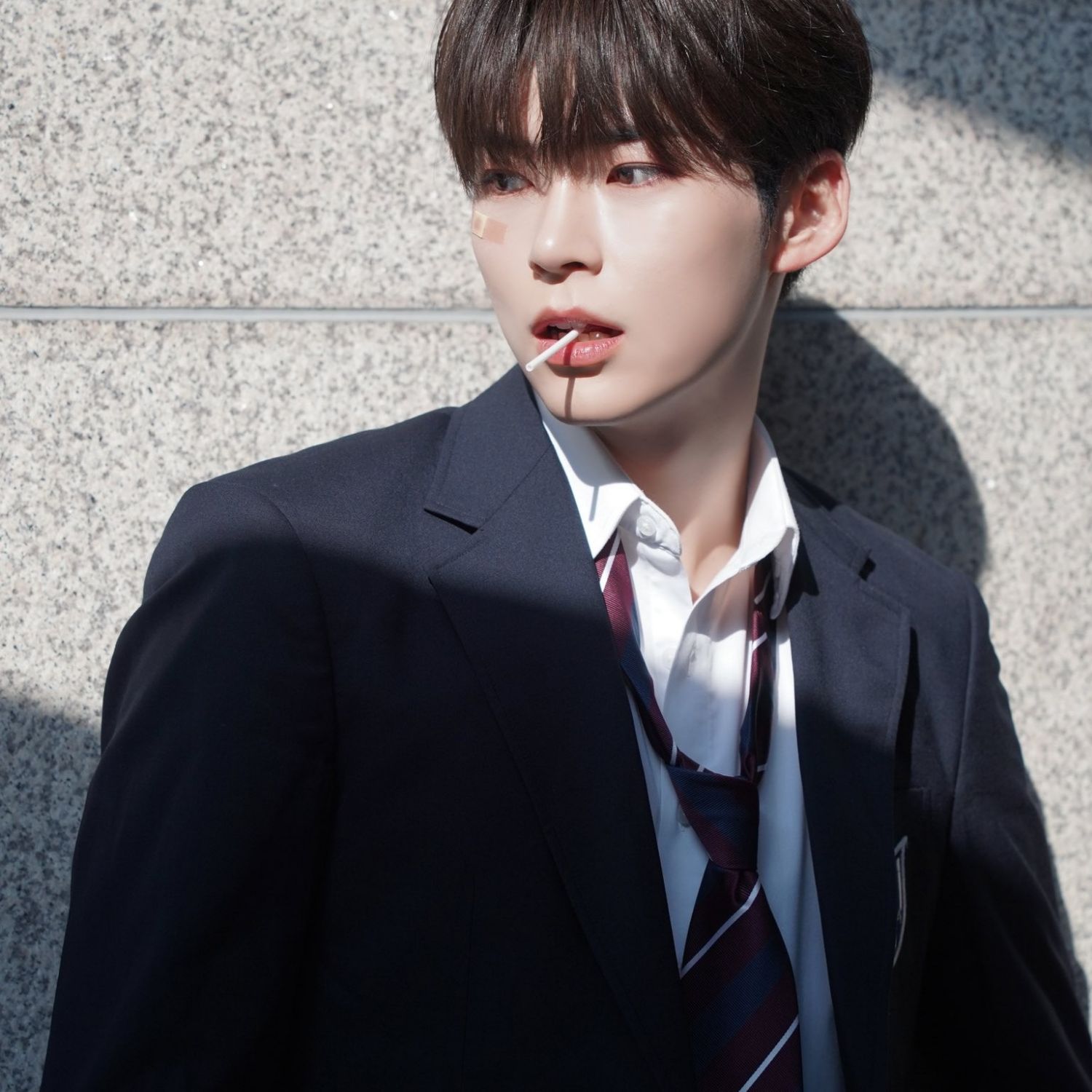 Recent activity shot of Sung Hanbin (ZEROBASEONE)