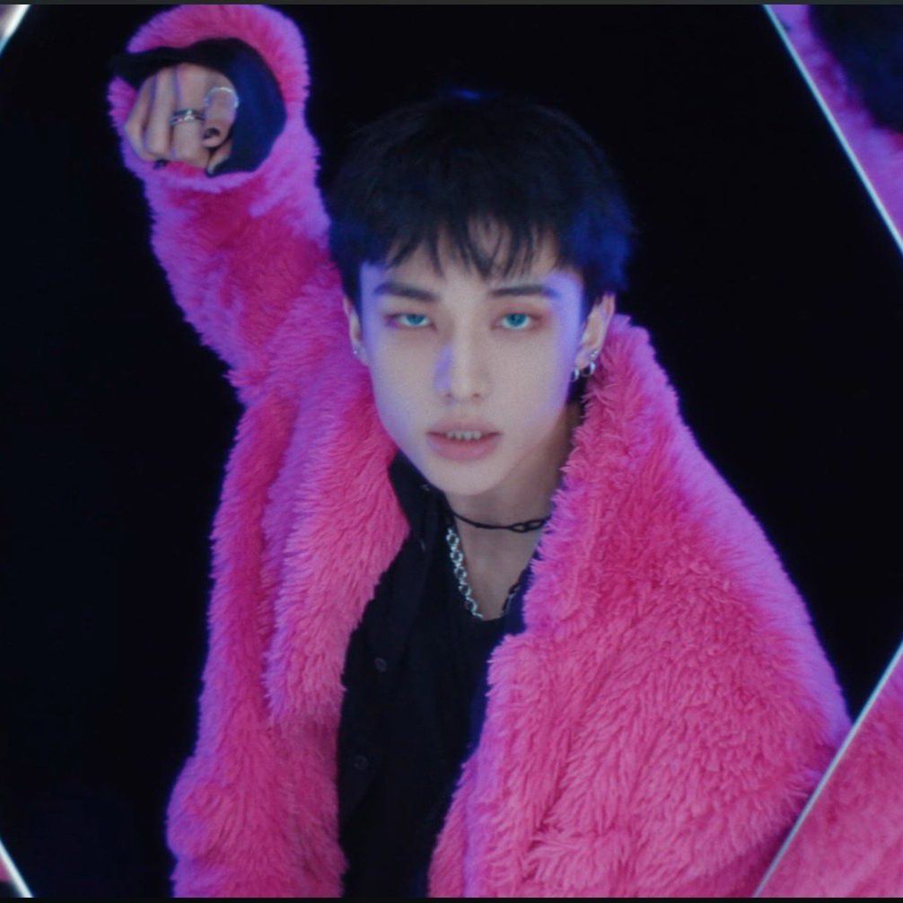 A moment captured by Hyunjin (Stray Kids)'s fan