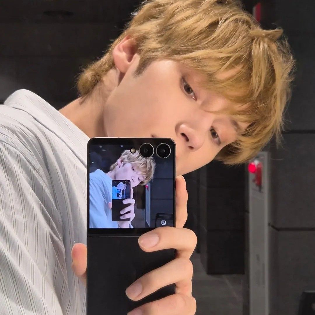 Latest photo of HueningKai (TOMORROW X TOGETHER)