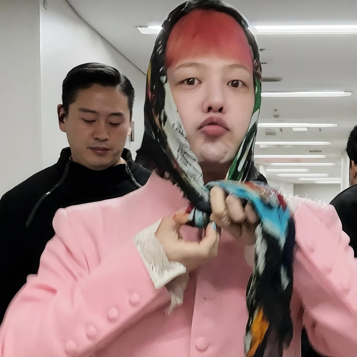 A moment captured by G-DRAGON (BIGBANG)'s fan