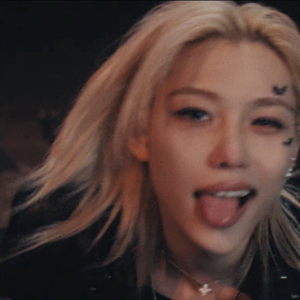 Latest photo of Felix (Stray Kids)