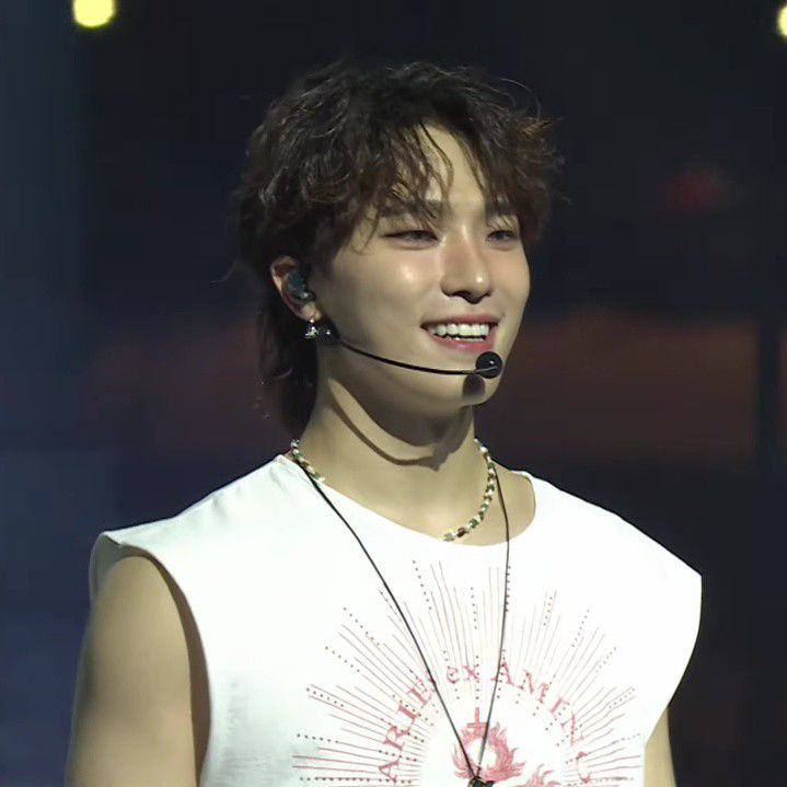 A moment captured by Dino (SEVENTEEN)'s fan