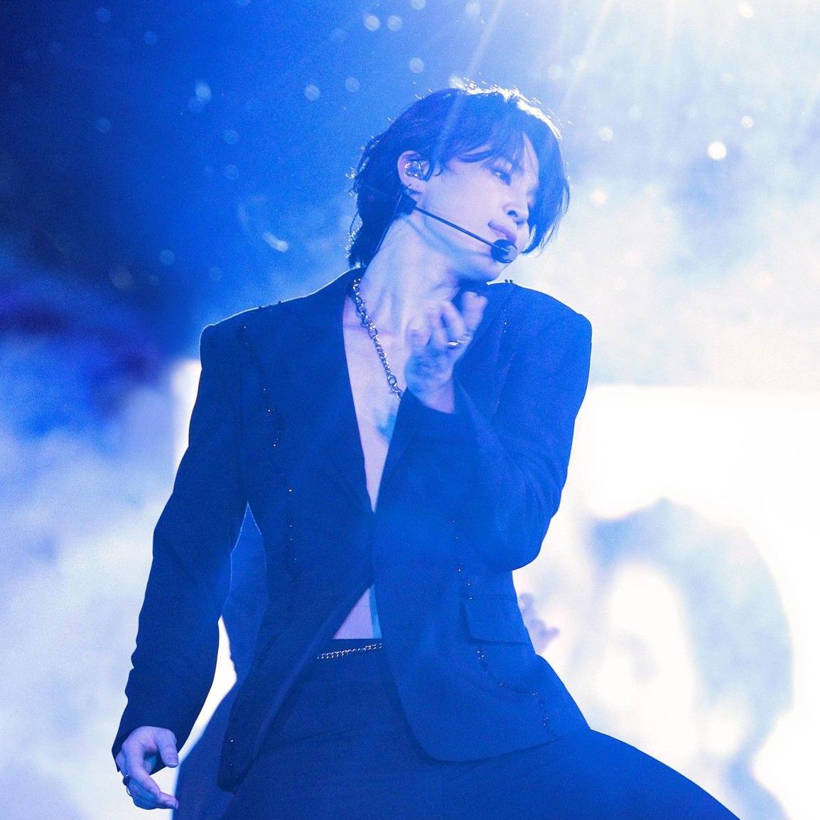 Foto aktivitas terbaru Jimin (BTS)