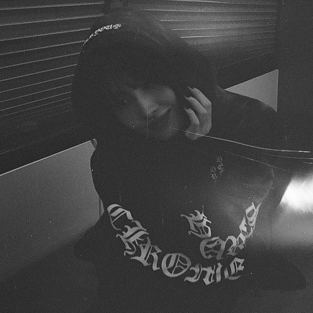 Behind-the-scenes cut of Momo (TWICE)