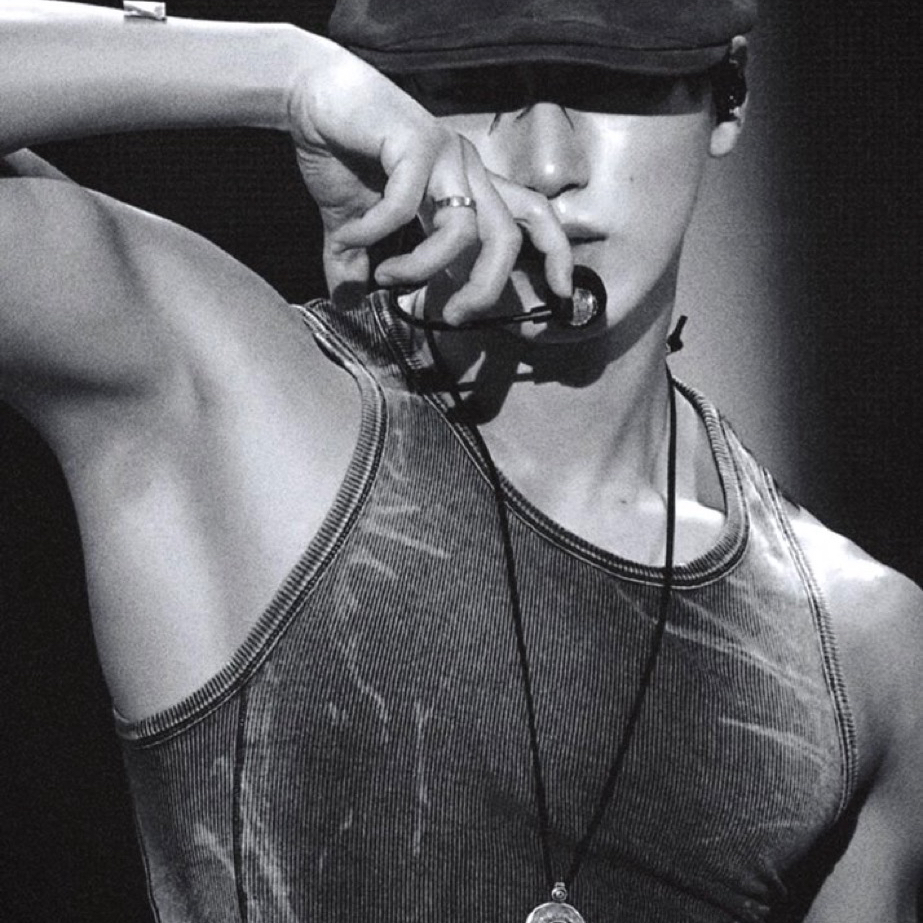 에이티즈 최근 활동샷