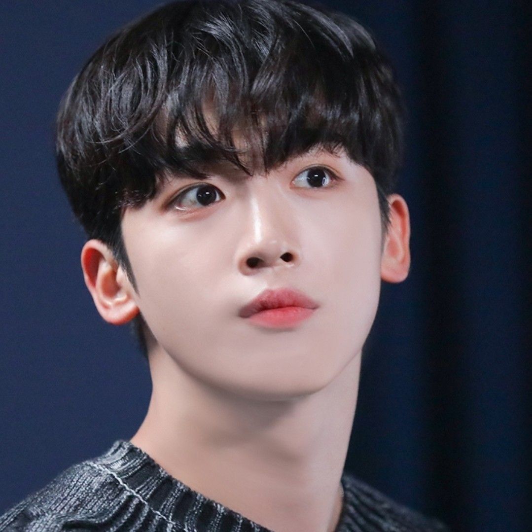 Latest photo of Kim Yohan (WEi)