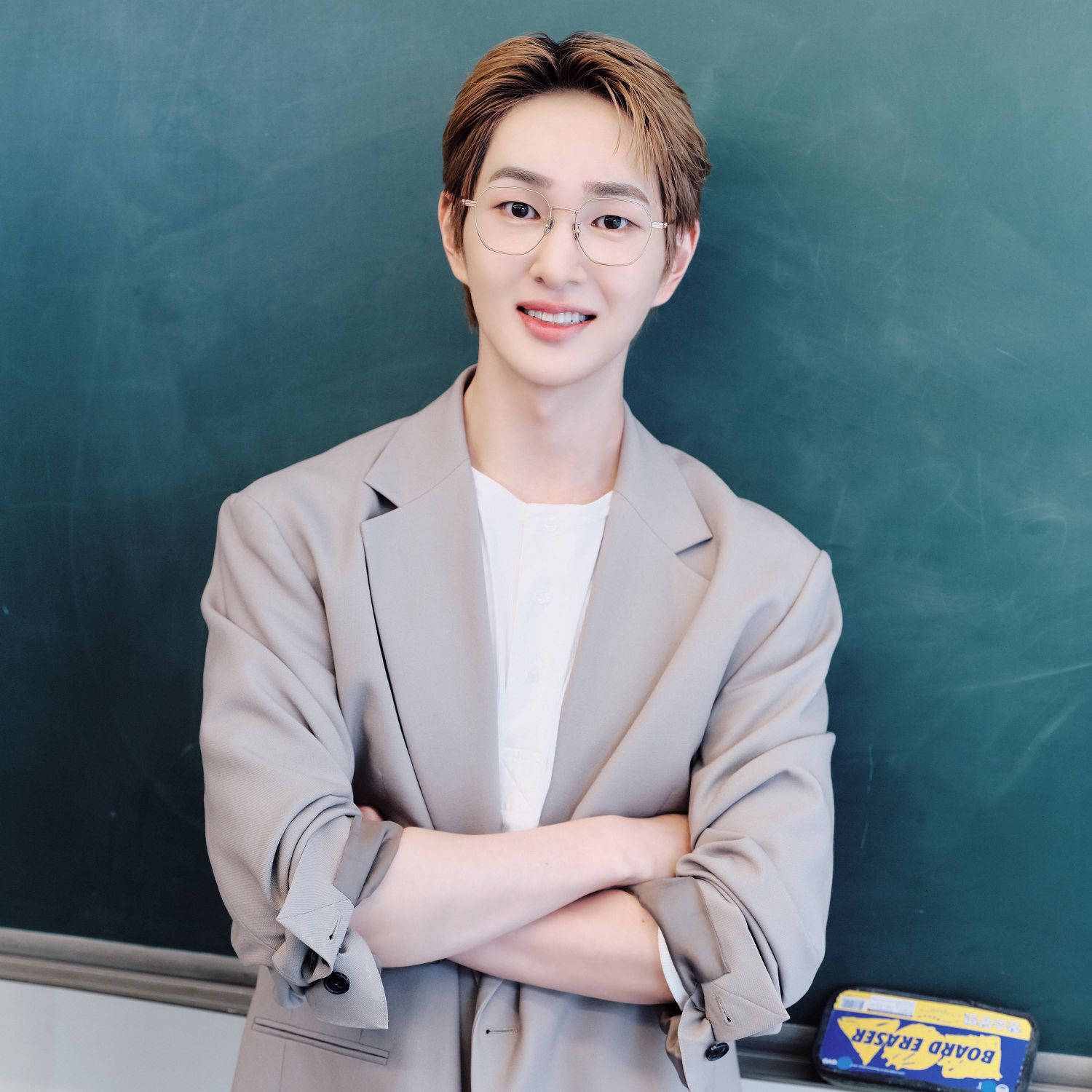 Recent activity shot of Onew (SHINee)
