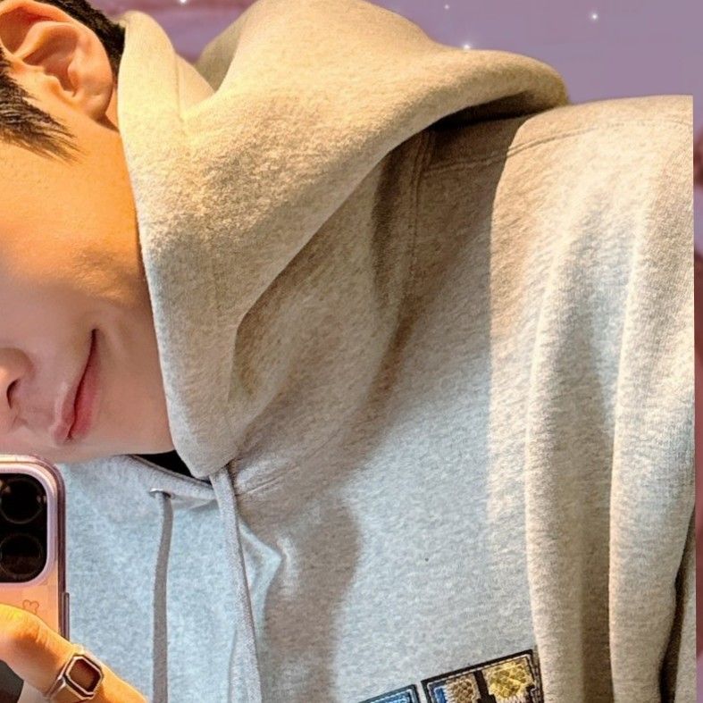 Recent activity shot of Wooseok (PENTAGON)