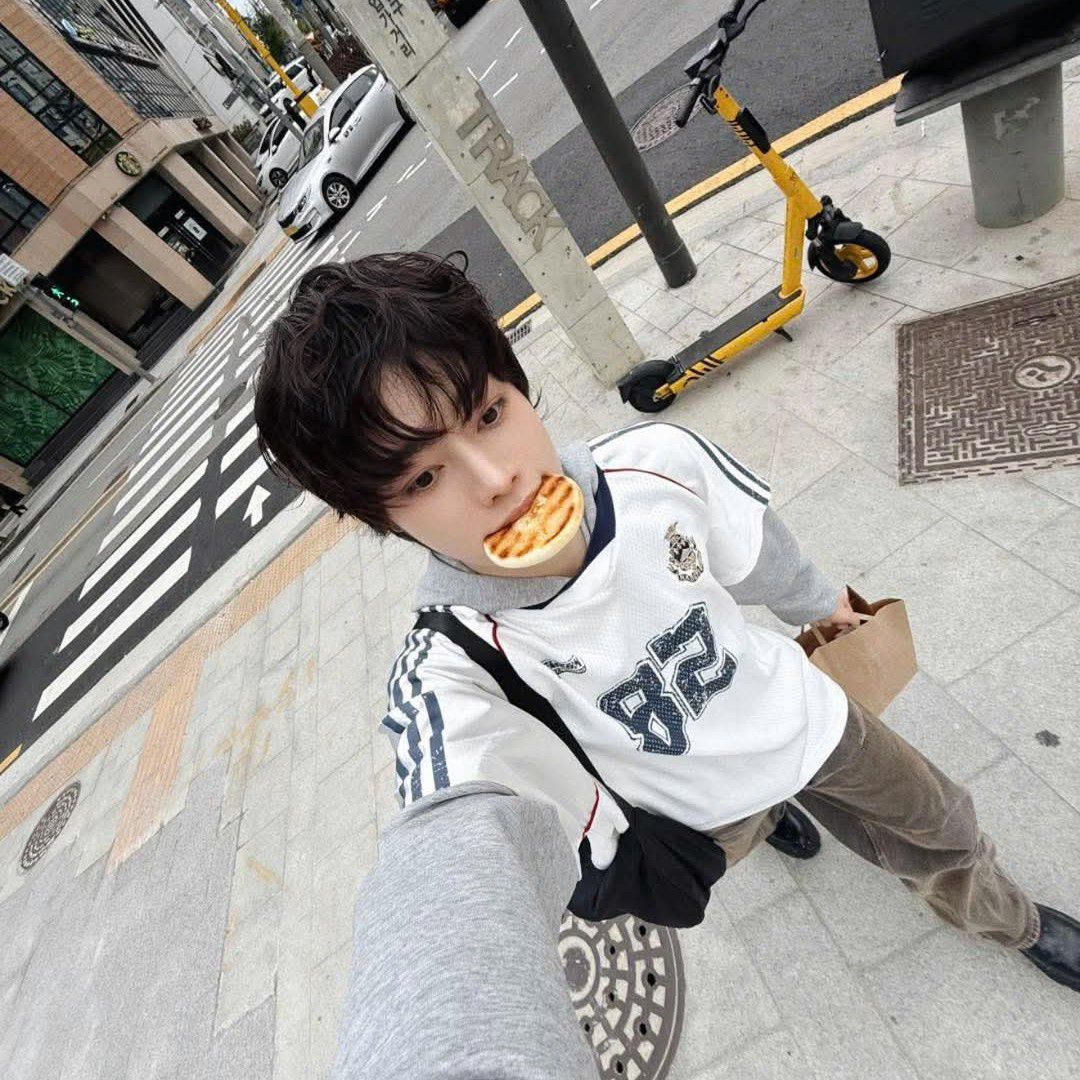 Recent activity shot of Hanbin (TEMPEST)