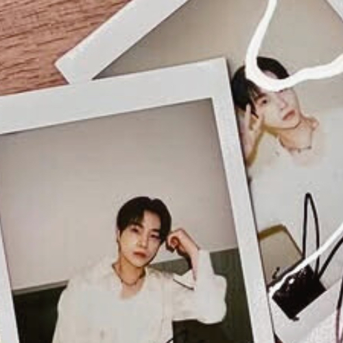 A moment captured by JAY (iKON)'s fan