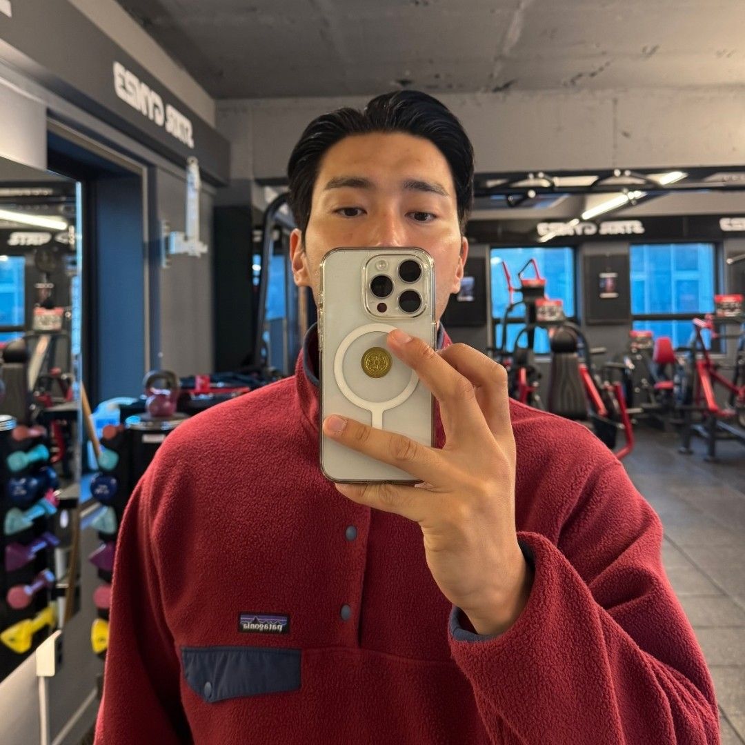 Behind-the-scenes cut of Siwon (Super Junior)