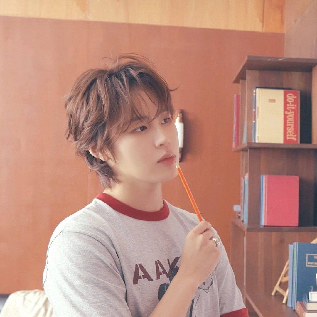 하성운 최근 활동샷