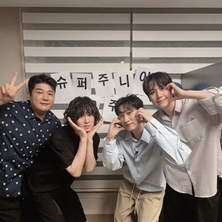 A moment captured by Super Junior's fan
