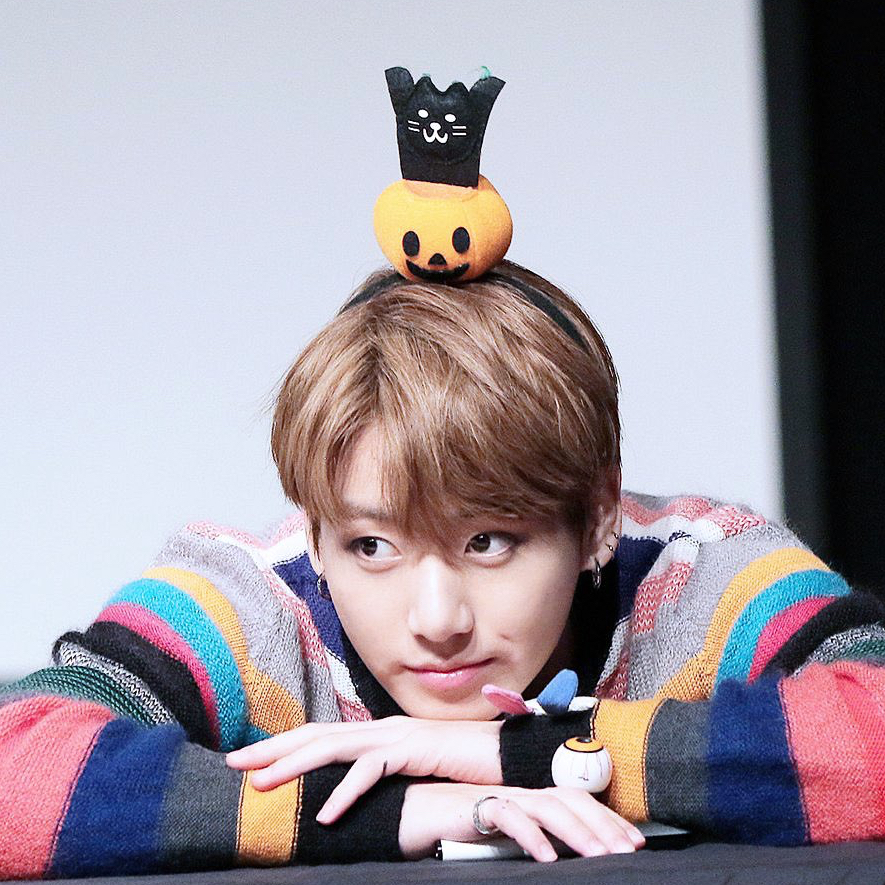 Momen yang diabadikan oleh penggemar Jungkook (BTS)