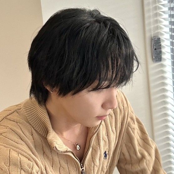 Recent activity shot of Jeong Sewoon