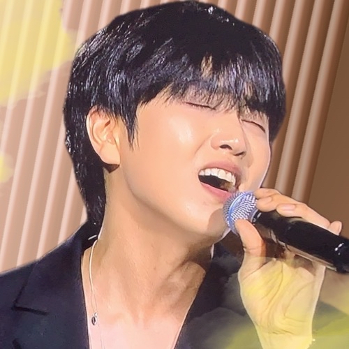 Behind-the-scenes cut of Sandeul (B1A4)