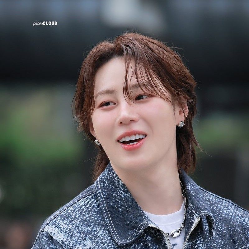 A moment captured by Ha Sungwoon's fan