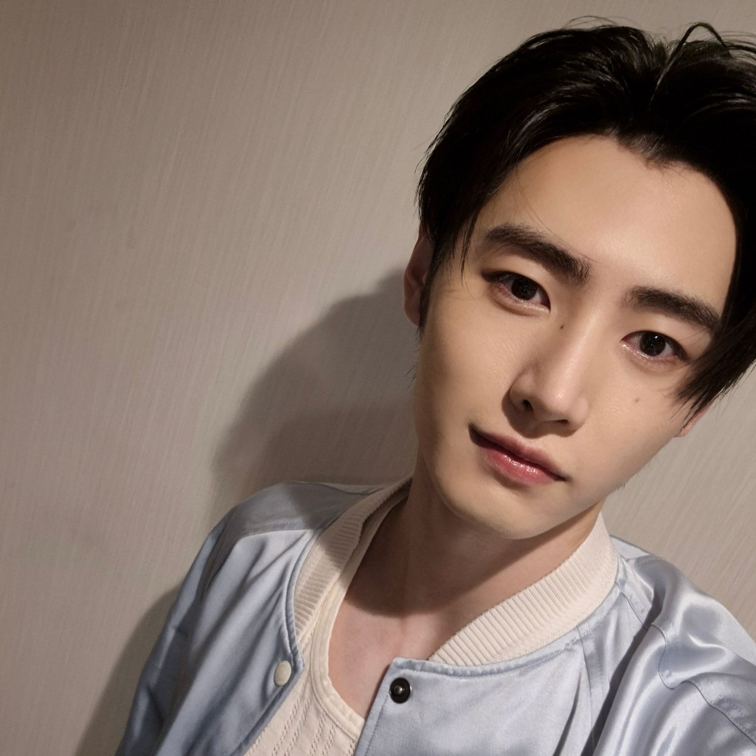 Foto aktivitas terbaru Sunghoon (ENHYPEN)