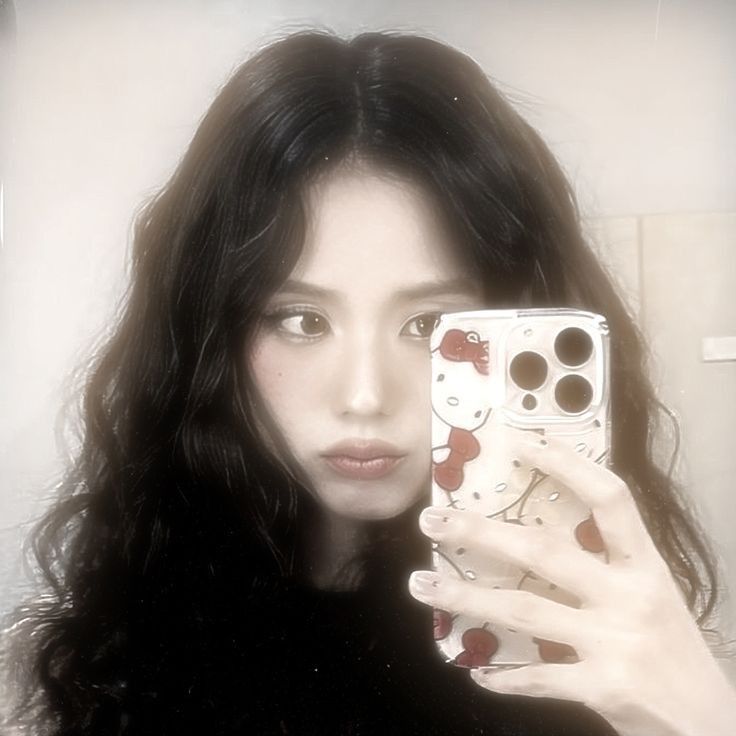 Behind-the-scenes cut of Jisoo (BLACKPINK)