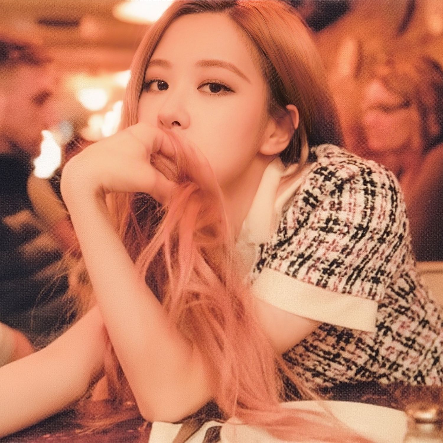 Latest photo of ROSÉ (BLACKPINK)
